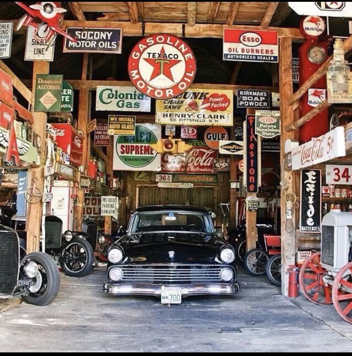 GARAGE GARAGE