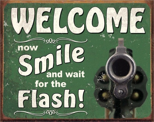 [605279121298] Smile For the Flash