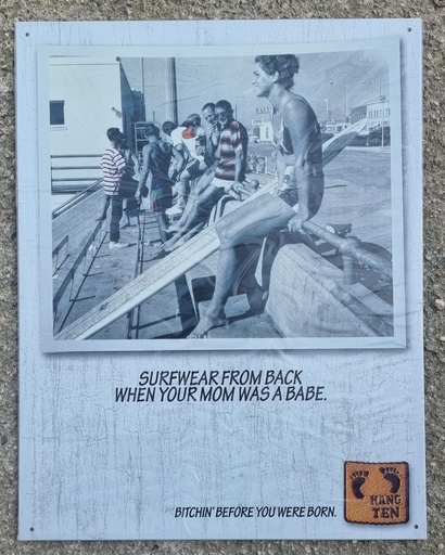 [5874862220] Surfweare From Back